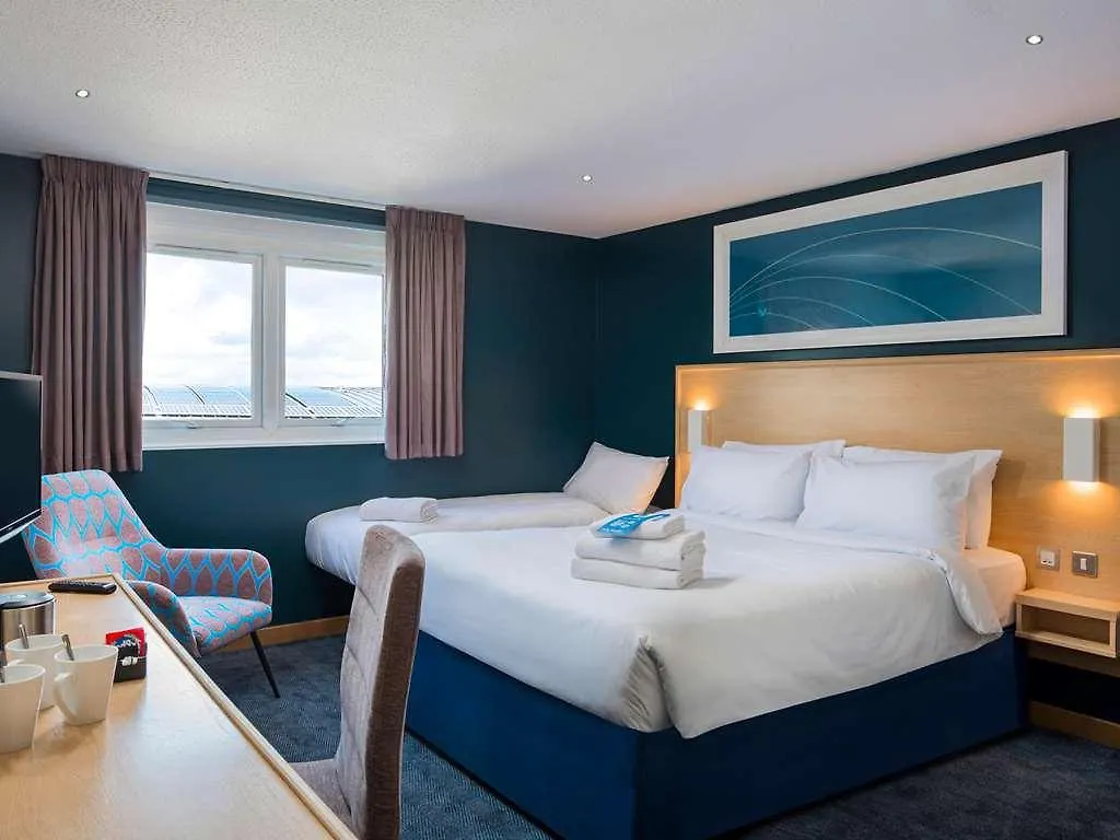 Travelodge London Central City Road