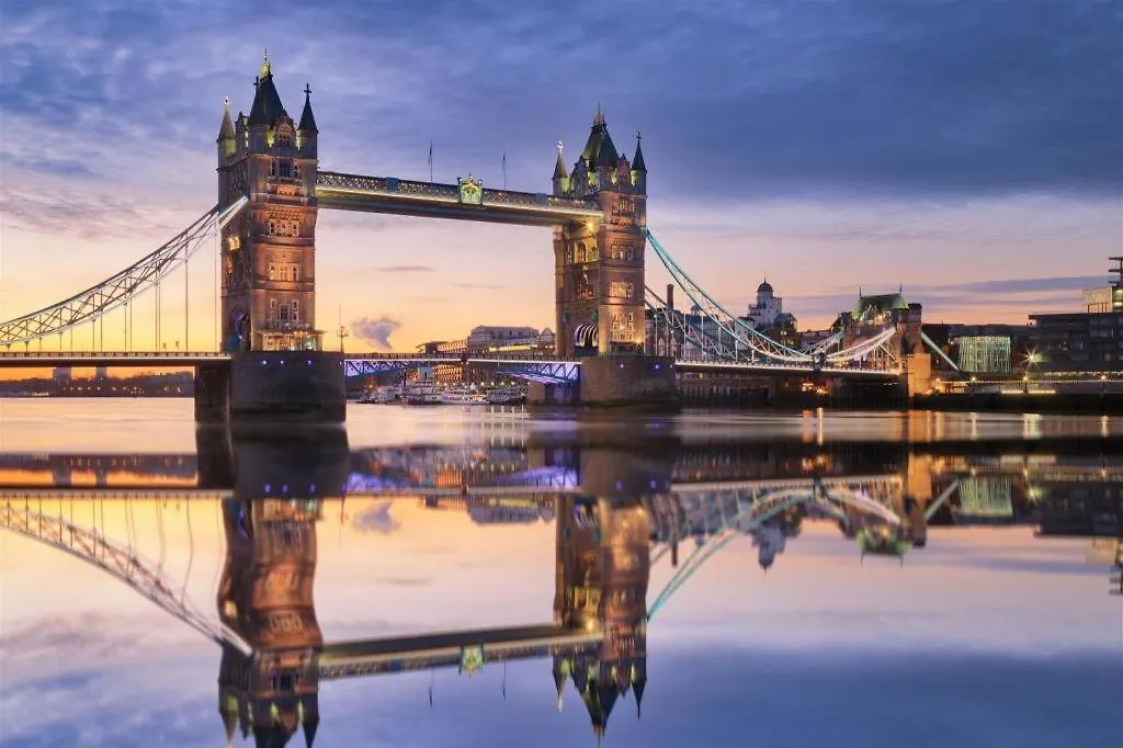 Travelodge London Central City Road 3*,  United Kingdom