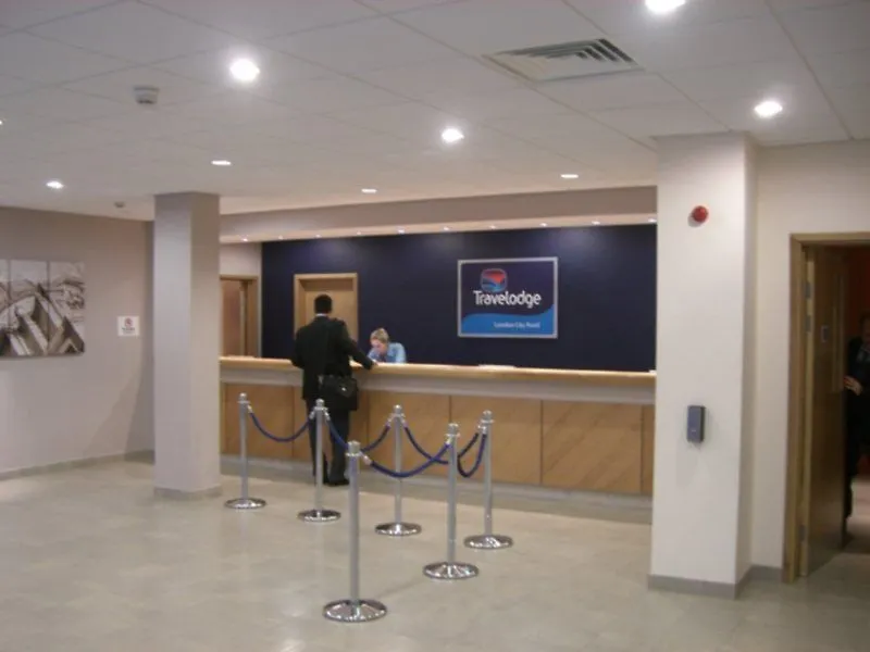 Travelodge London Central City Road Hotel