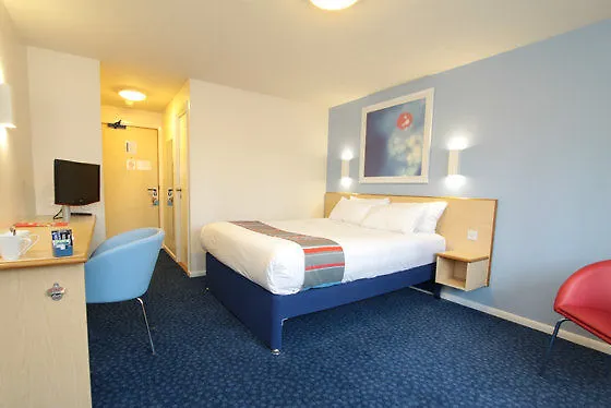 Travelodge London Central City Road Hotel