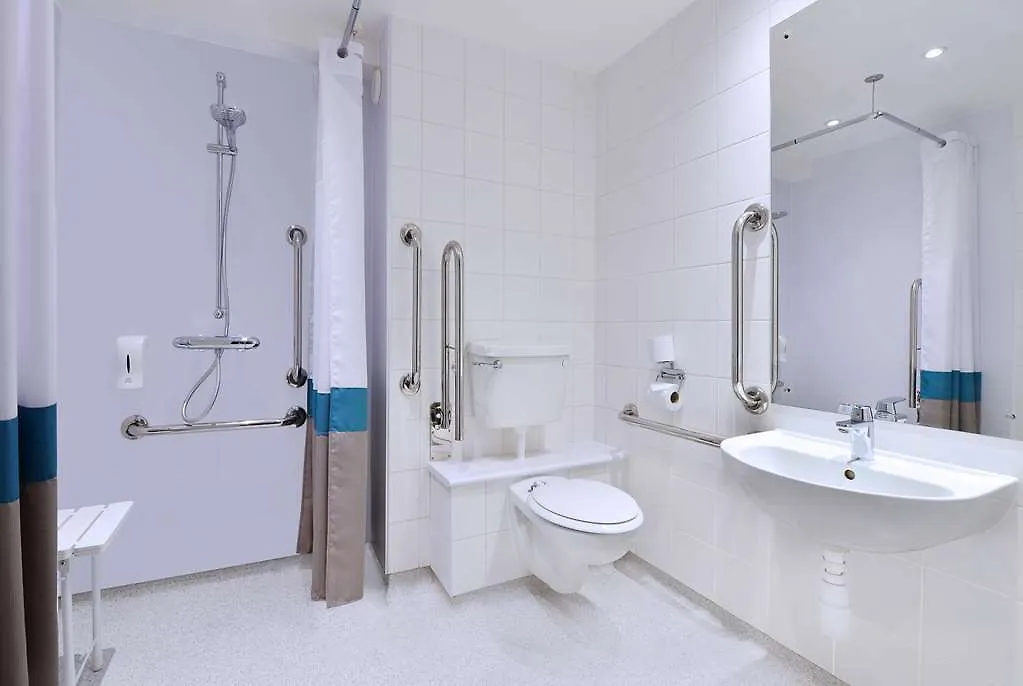 Travelodge London Central City Road 3*,  United Kingdom