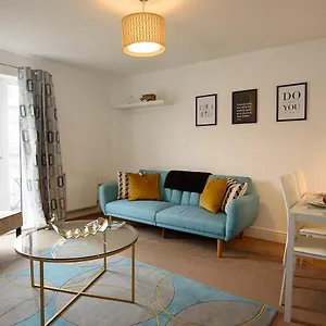 karah-suites-longhorn-avenue.tophotelsbath.com/