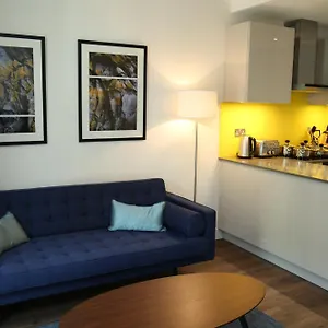 https://aldgate-city-apartments.cambridgehotelsuk.com