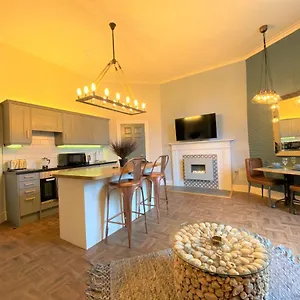 the-leeming-at-claremont-apartments.yorkshirehotels.net/