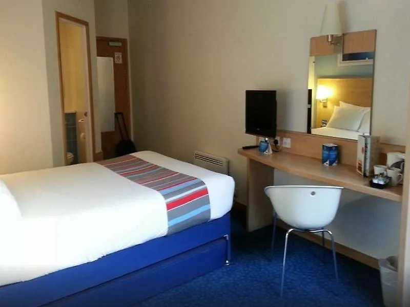 Travelodge London Central City Road Hotel